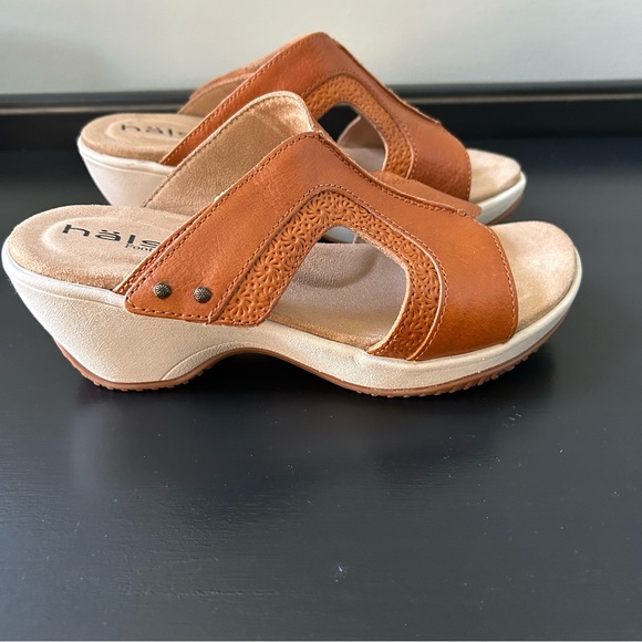 NWOB Halsa Footwear Cassandra Wedge Sandal In Dark Mango, Size 7M - Picture 4 of 12